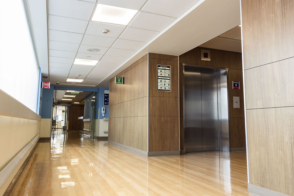 Pasillo de hospitalización Médica Sur Copyright